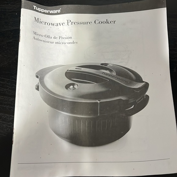 Tupperware Microwave Pressure Cooker - Picture 6 of 12